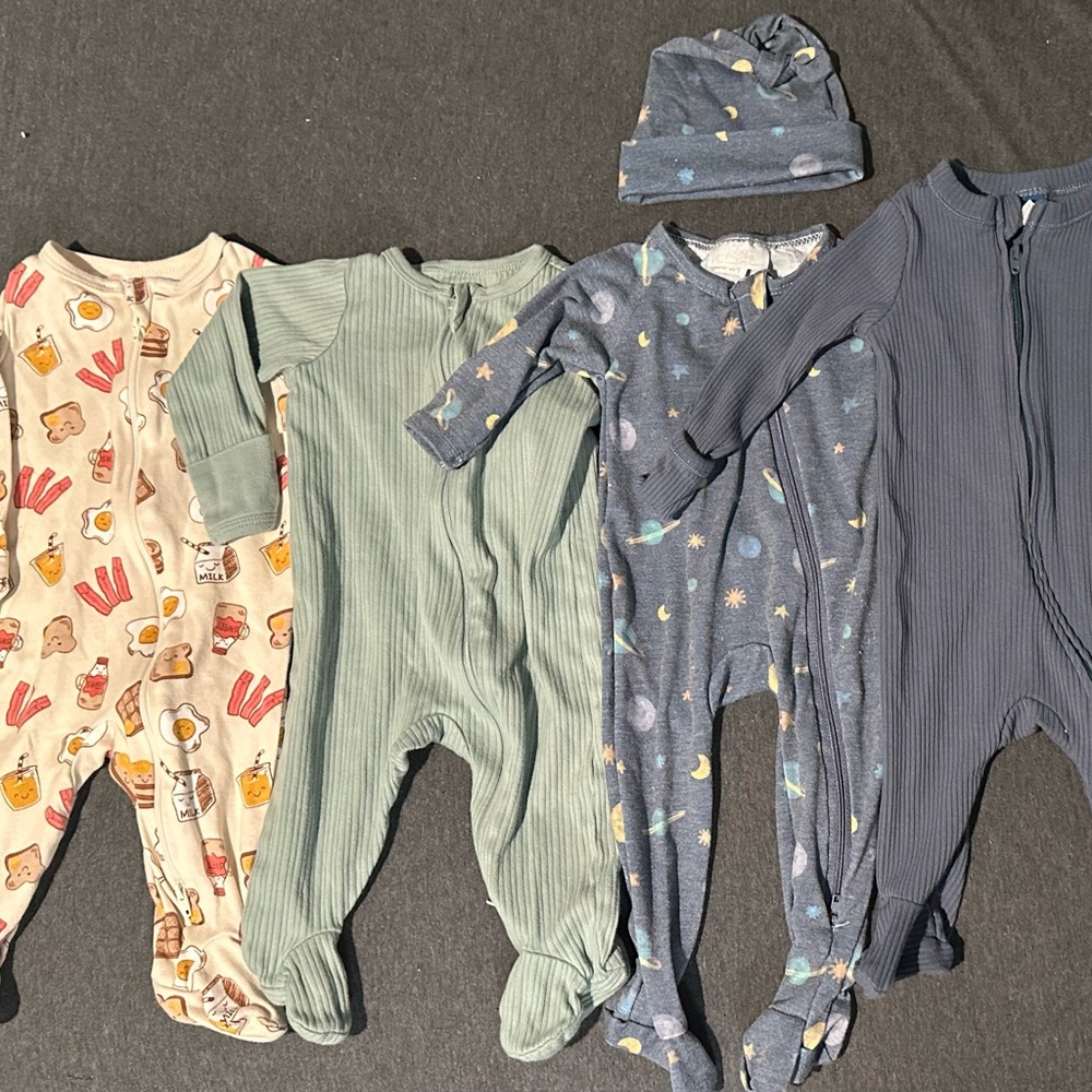 Wonder Nation Cream and Green Footies One Piece Set